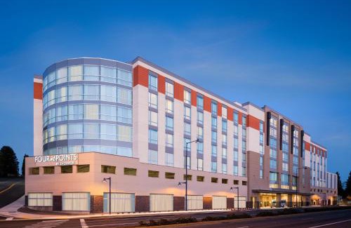 Des Moines Hotel | Four Points by Sheraton Seattle Airport South