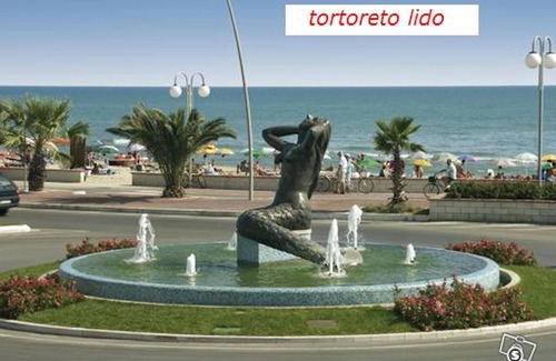 Tortoreto Lido Apartment | Four-room apartment "B2" with sea view at 30mt. from the beach