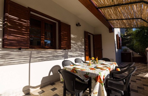Agrustos House | Four-room apartment in the center of Agrustos