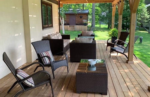 Severn Cottage | Four Season Pan-Abode Cottage on Georgian Bay