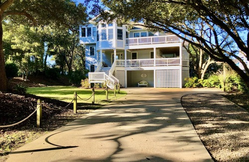 Duck House | Four Seasons, TOP AMENITIES, fully stocked, Pool & Theater Room!
