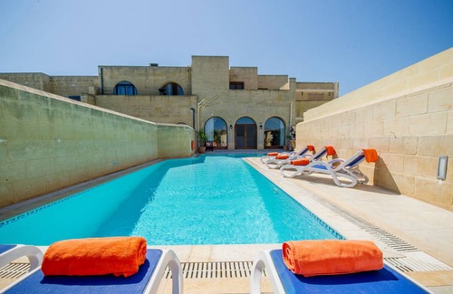 Kercem Apartment | Four winds Holiday Home