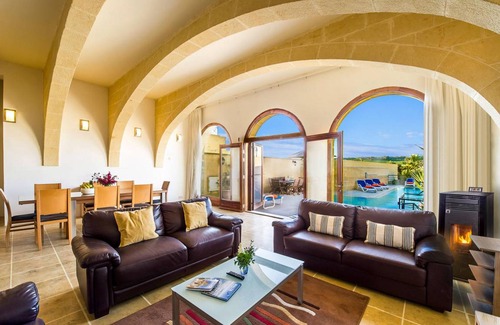 Kercem Apartment | Four winds Holiday Home