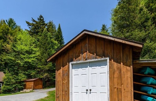 Eagle Bay Cabin | Fourth Lake Getaway Lodges ~ Daybreak Lodge