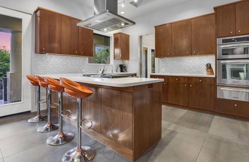 Austin House | Fourth Night Free* I Large Groups/Events | Pool&Spa | View