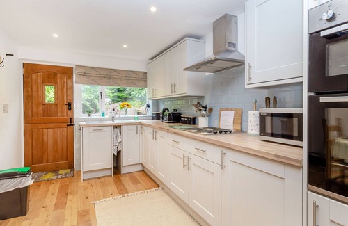 Macclesfield Cottage | FOX BANK COTTAGE, pet friendly, with open fire in Bollington