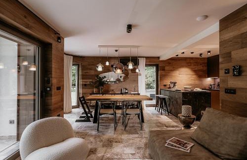 Ukanc Ski Chalet | Fox on the Rocks Chalet