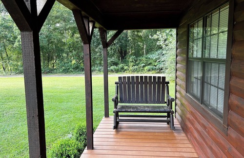 New Boston Cabin | Fox Run Cabin with WiFi and AC right on 130 mile Hike-Bike and Equestrian trail.
