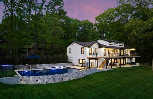 Westport House | Fox Run LKN