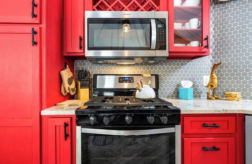 Bryson City Cabin | Foxfire, Luxury 2BD 2BA Authentic Safari Tent, Upscale GLAMPING among the Trees