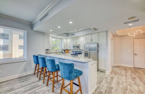 Ono Island Condo | Foxy Palmer Lost Key 205