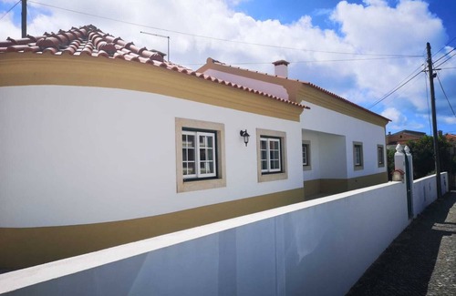 Foz do Arelho House | Foz do Arelho in a heavenly setting.