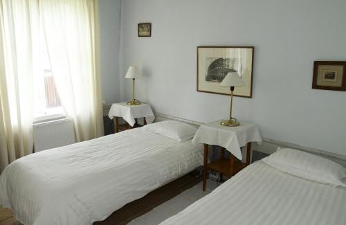 Nasviken Bed & Breakfast | Frägsta Hälsingegård B&B