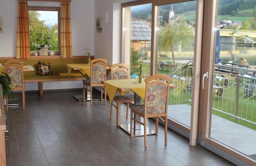 Gatschach Bed & Breakfast | Frühstückspension Seerose