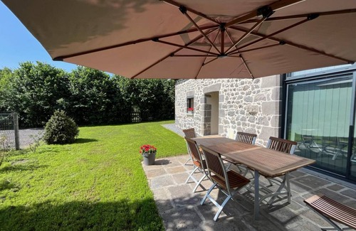 Charbonnieres-les-Varennes House | 115 m² Gîte ∙ 3 bedrooms ∙ 6 guests
