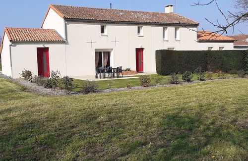 Saint-Georges-des-Gardes Cottage | Gite Chemillé-en-Anjou-Chemillé-Melay, 3 bedrooms, 6 persons