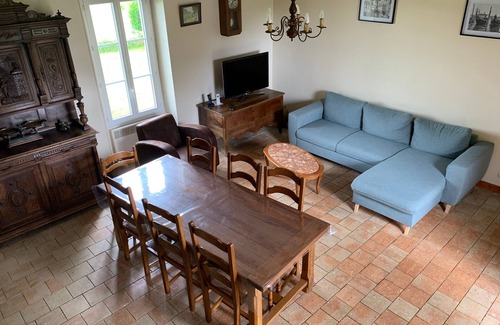 Sauzelles Cottage | Charming Cottage Near Fontgombault Abbey, with Garden & Close to Brenne Regional Park