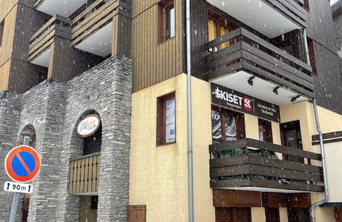 Doucy-Combelouviere Apartment | Appt 3p/5 Couchages en Parfait État, Très Bien Entretenu et Avec vue Imprenable