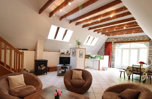 Oradour Cottage | Gite Neuvéglise-sur-Truyère-Oradour, 2 bedrooms, 4 persons