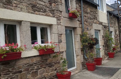 Saint-Nicolas des Eaux House | Ti dour house in brittany 4 pers heated pool 25 min from the sea
