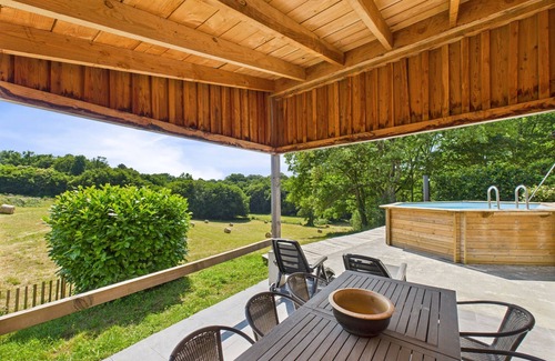 Rouffignac-Saint-Cernin-de-Reilhac House | In the heart of the Dordogne, house for 6, pool