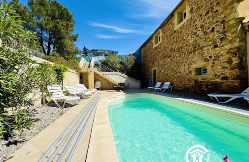 Saint-Andre-de-Roquelongue House | 250 m² Gîte ∙ 6 bedrooms ∙ 15 guests