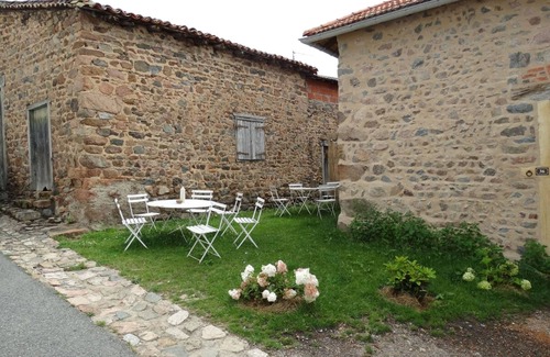Saint-Jean-Saint-Maurice-sur-Loire Cottage | Gite la Thébaïde entière - The picturesque