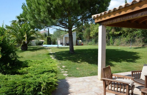 Saint-Laurent-de-la-Cabrerisse House | Air-conditioned detached house with pool and beautiful view of the village