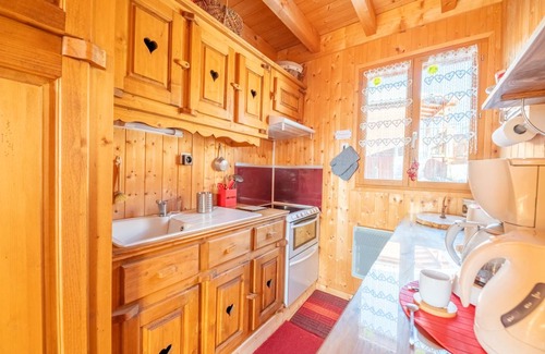 Saint-Laurent-en-Grandvaux Ski Chalet | 47 m² Chalet ∙ 1 bedroom ∙ 6 guests
