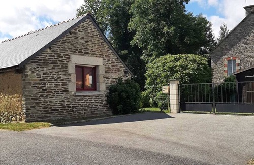 Saint-Malo-des-Trois-Fontaines House | Breton getaway in a charming cottage with garden and terrace