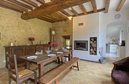 Saint-Martin-des-Pezerits Cottage | 140 m² Cabin ∙ 4 bedrooms ∙ 8 guests
