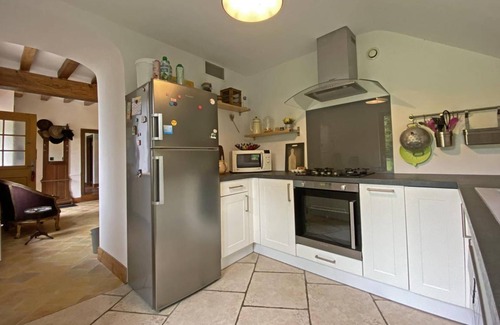 Saint-Martin-des-Pezerits Cottage | 140 m² Cabin ∙ 4 bedrooms ∙ 8 guests