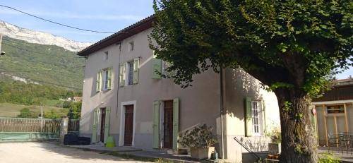 Varces-Allieres-et-Risset Apartment | 80 m² Apartment ∙ 2 bedrooms ∙ 4 guests