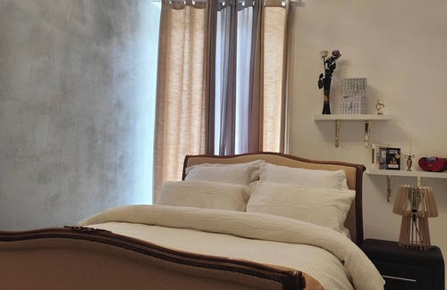 Villedieu-les-Poeles Apartment | L'Écrin 1-bedroom apartment