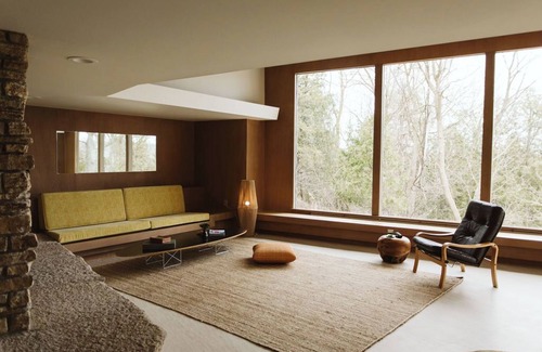 Branch House | Frank Lloyd Wright student designed mid-century modern riverfront home
