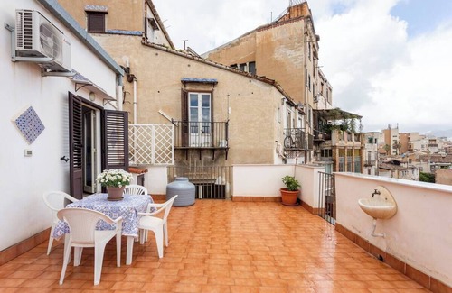 Palermo Apartment | Frank's house - flat with terrace in the centre