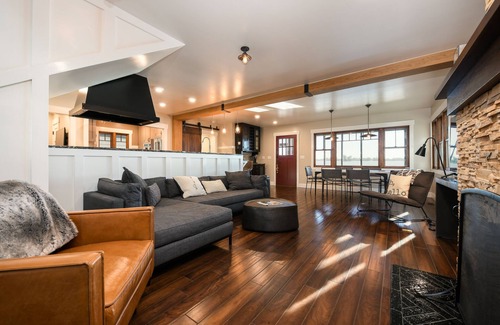 Russells Point House | Frankie’s Waterfront House at Indian Lake! The nicest VRBO on the lake!