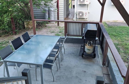 Eurong House | Fraser Island.Rays Place Eurong 4BR Home ,Ocean Views, BBQ Hut & Verandahs –