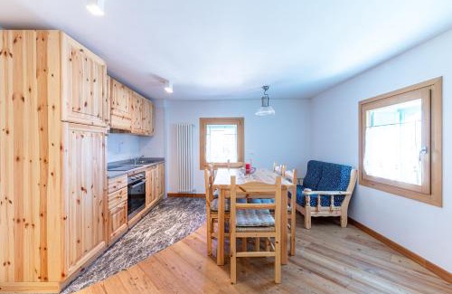 Raveo Apartment | Fravins E