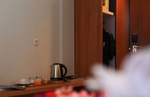 Batuan Apartment | Freddies Villas Ubud – Deluxe Room #05