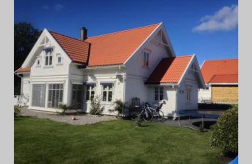Fredrikstad Villa | Fredrikstad luxury wooden villa in Norwegian archipelago