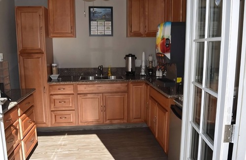 Old Town Hotel | FREE Bfast! Located Within Walking Distance of Old Town San Diego State Park!