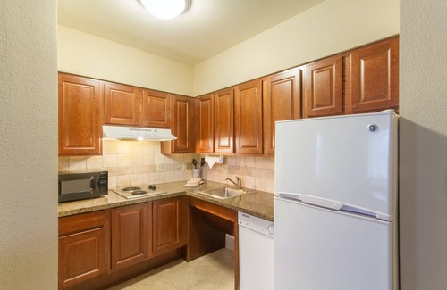 West Seneca Apartment | Free Breakfast Buffet. Pool & Hot Tub. Gym Access.