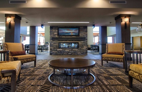 Marquette Apartment | Free Breakfast Buffet. Downtown Marquette. King Suite. Great for Business Travelers!