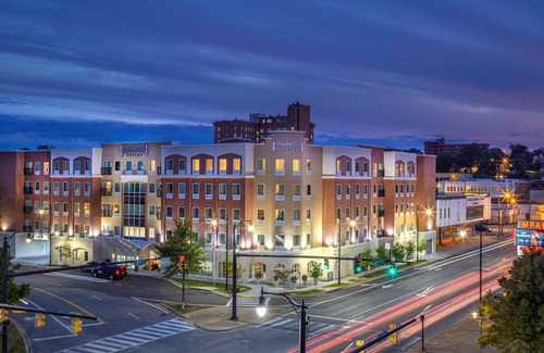 Montgomery Apartment | Free Breakfast. Outdoor Pool. Gym. King Suite. Near Maxwell Air Force Base!