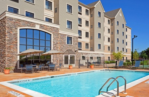 Concordville Apartment | Free Breakfast. Seasonal Outdoor Pool. Gym. Near Longwood Gardens!