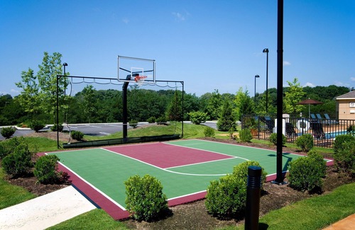 Concordville Apartment | Free Breakfast. Seasonal Outdoor Pool. Gym. Near Longwood Gardens!