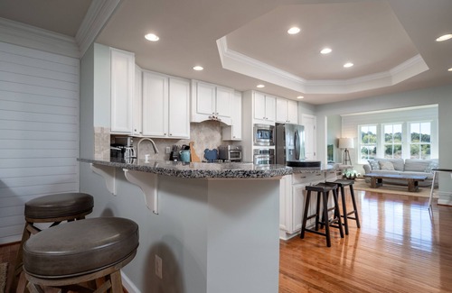 The Commons House | Free Linens & Cleaning - Indigo Sands Getaway