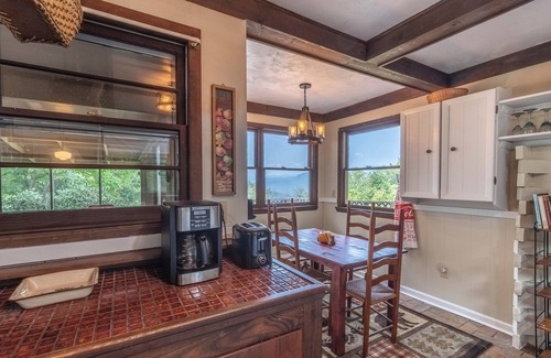 Whittier Cabin | *Free night with any 2+ day reservation, now through March 31*