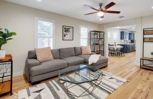 East MLK House | Free Parking, East Austin, 2 br - Bungalow